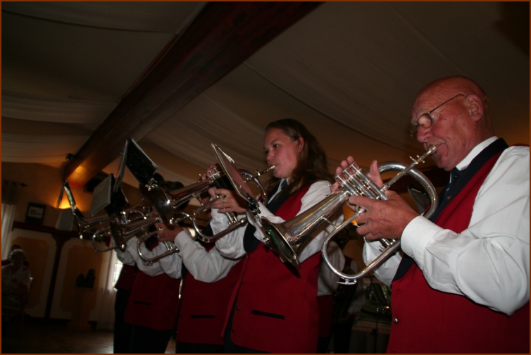 935 Willy & Gerard 265 Fanfare